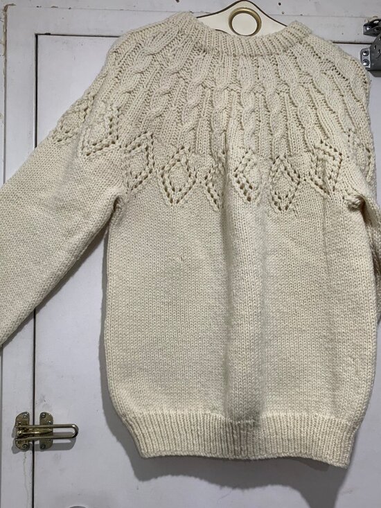 HAND-KNIT WOOL CASUAL SWEATERS SIZE S/M - Picture 8 of 9